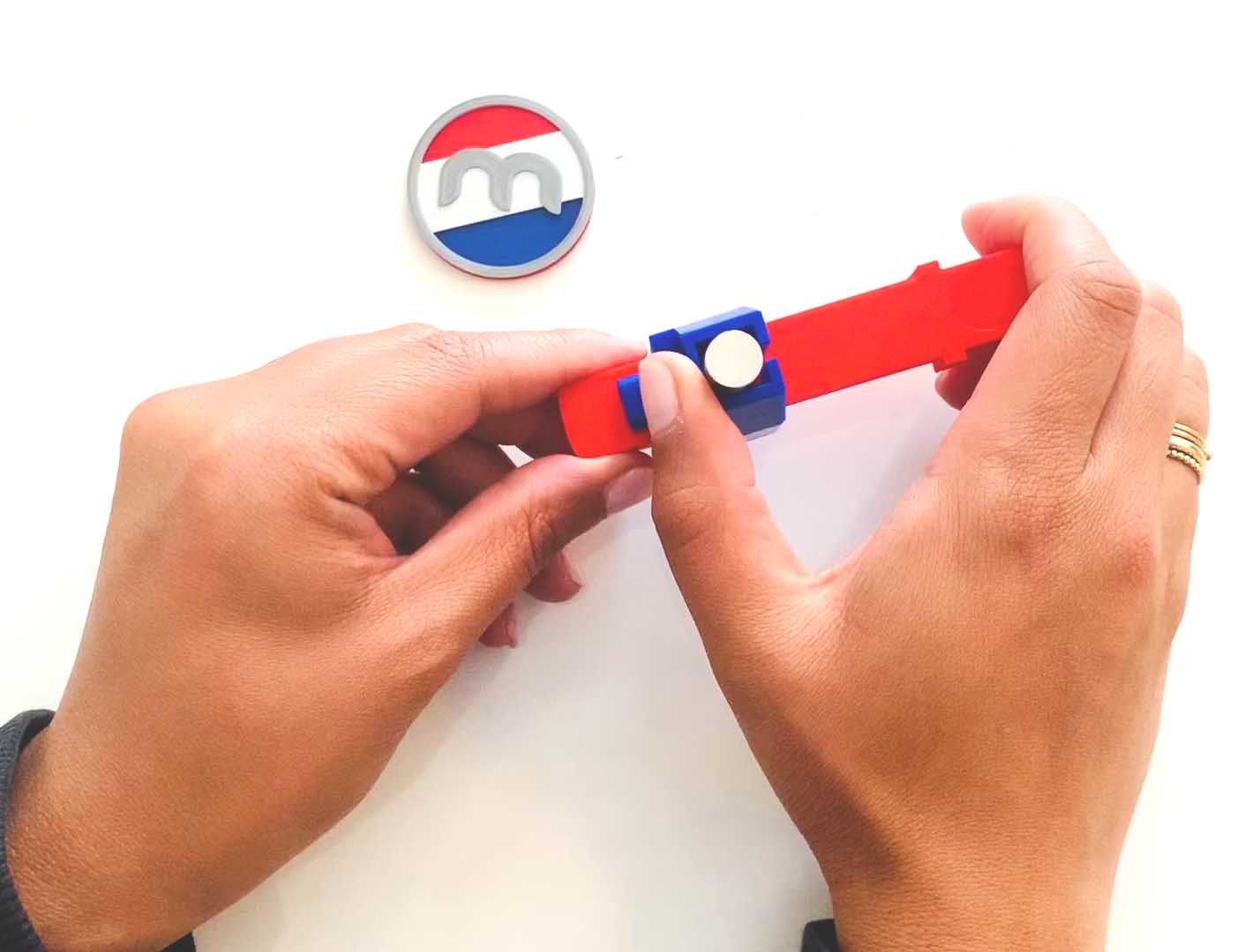 Magneet dispenser - maximale afmetingen: hoogte 5mm, Ø10mm - Magnetenspecialist Import & Export B.V.
